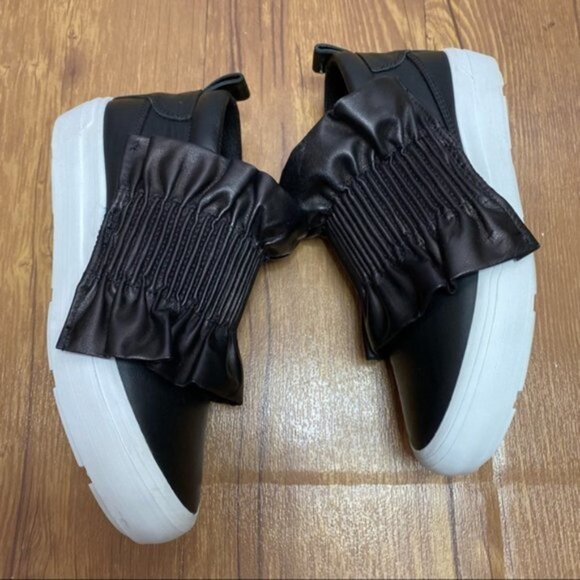 MSGM Leather Black Ruffle Slip On Sneaker Women Size 36 - Picture 4 of 9